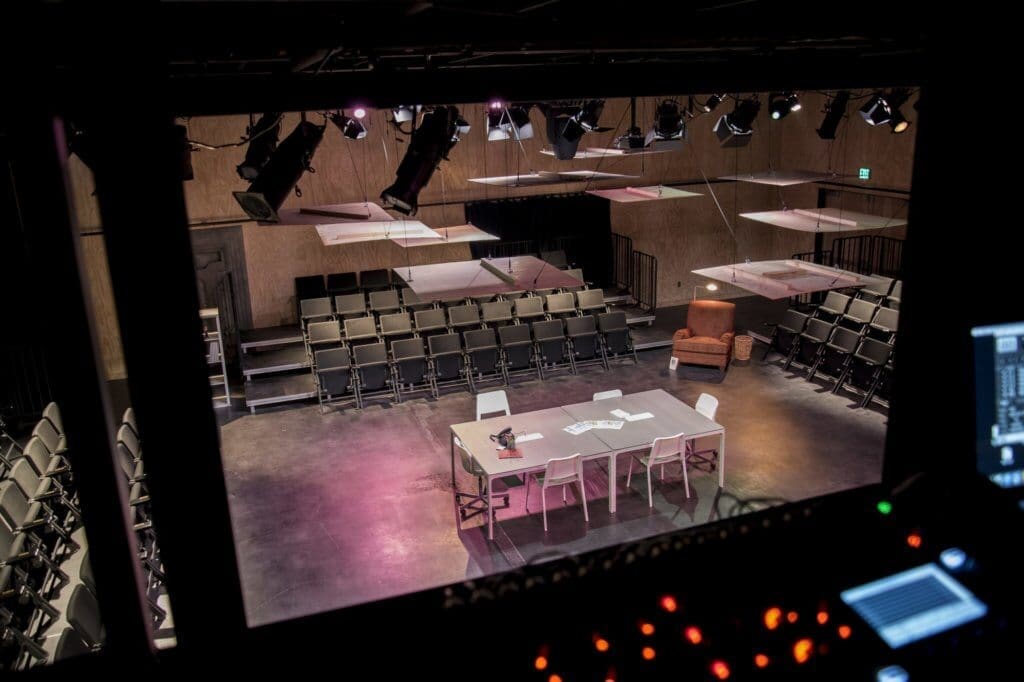 207-09-06-The-Vault-Theatre-405